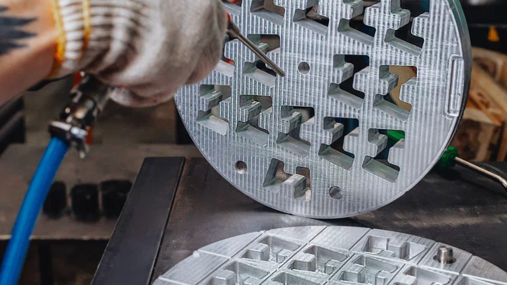 Серийное производство резиновых и силиконовых изделий в пресс-формах